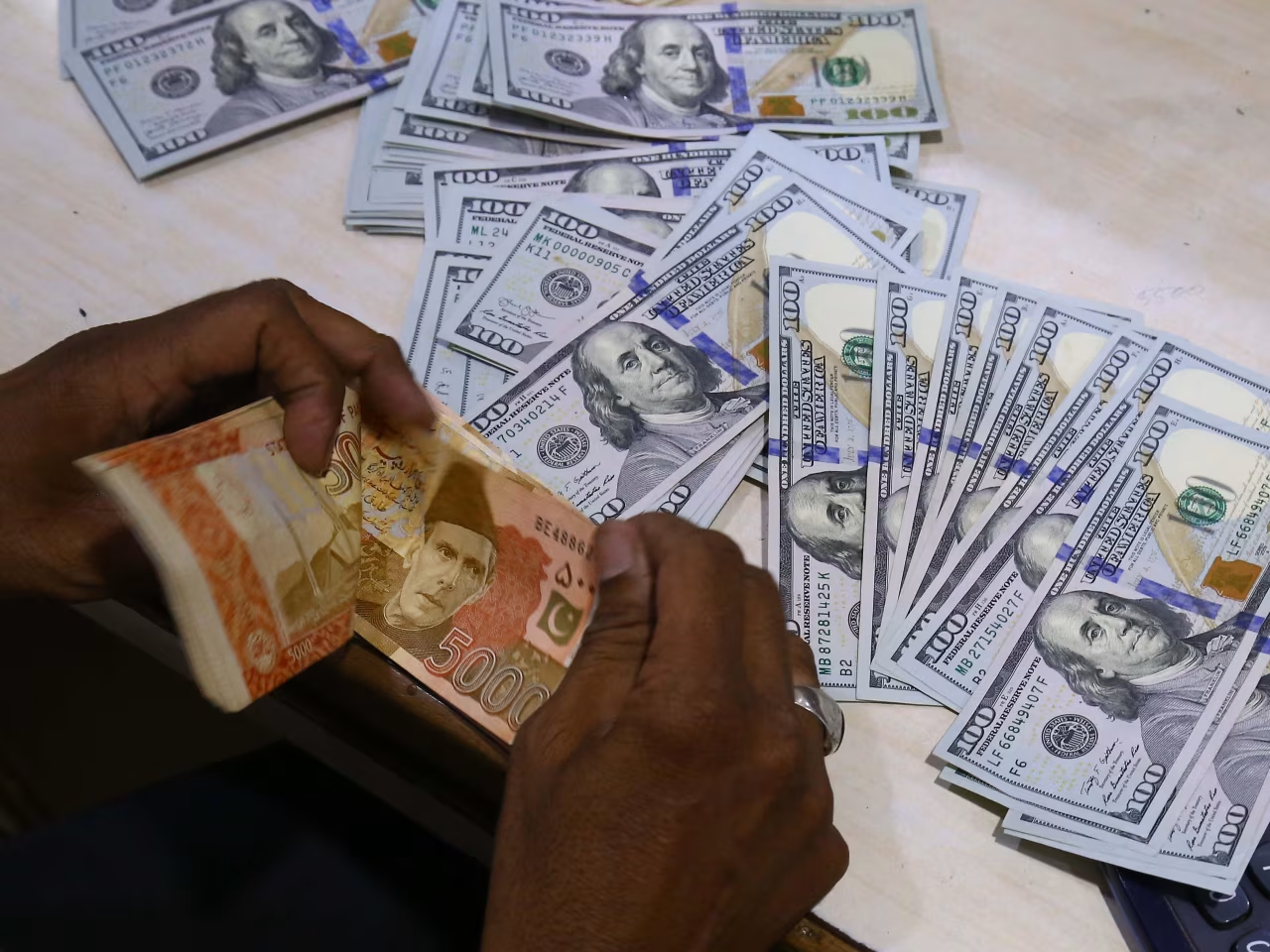 Nigeria takes $9 billion hit in derivatives to clean up reserves