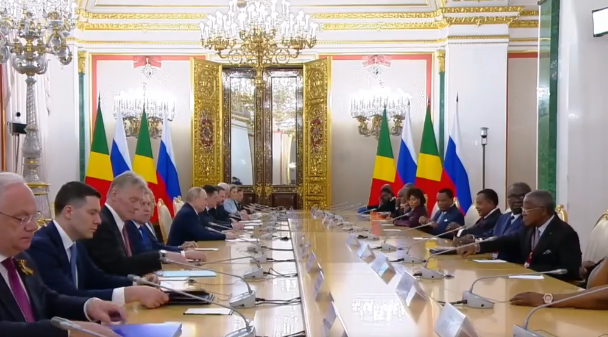 Russian President Vladimir Putin and Congolese President Sassou-Nguesso reminisce on World War 2 as they discuss military ties