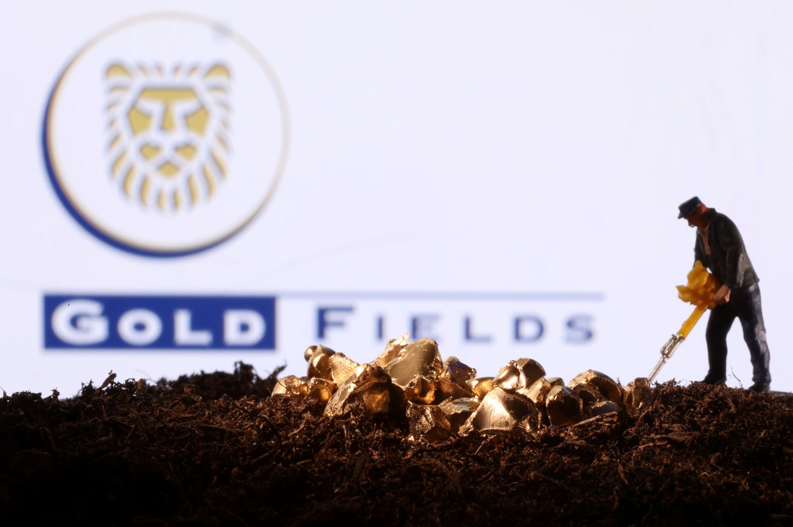 South Africa’s Gold Fields to acquire Australia’s Gold Road for $2.4 billion