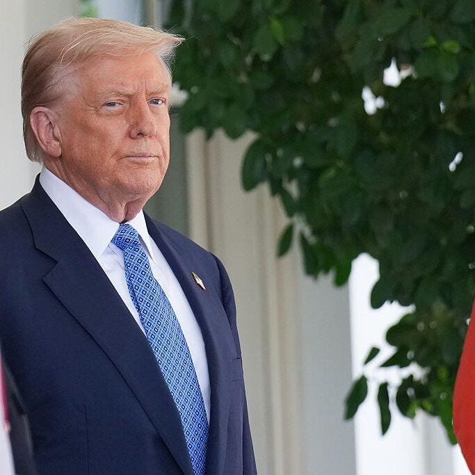 Trump refugee plan prioritises white South Africans while others face stricter US entry rules