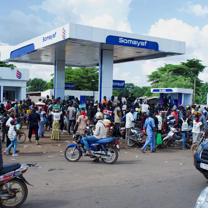 Mali shuts schools amid fuel crisis, Russia pledges emergency deliveries
