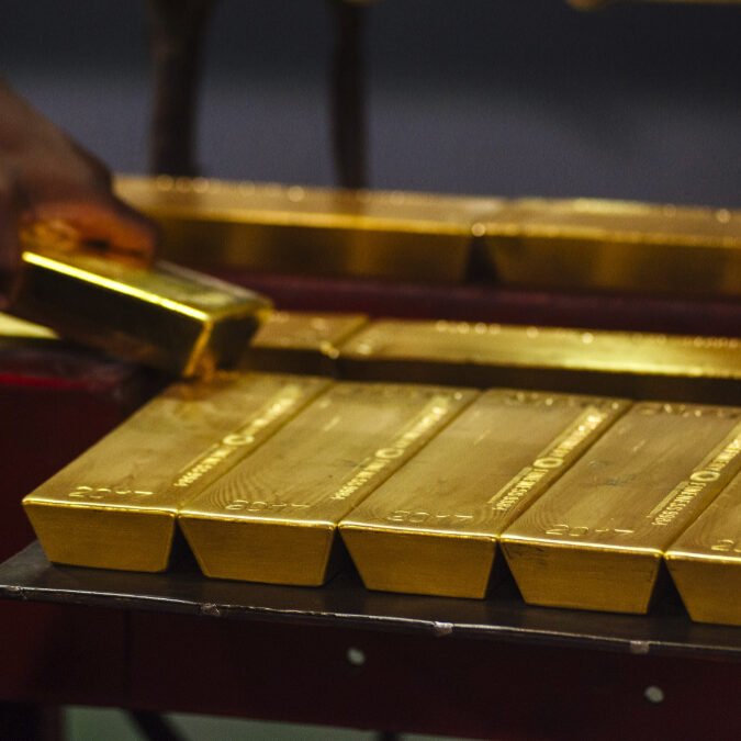 Stronger gold prices lift South Africa’s currency as investors await key inflation signals