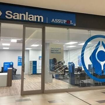 South Africa’s largest general insurer faces stock-market exit as Sanlam offers shareholders a 26.6% premium