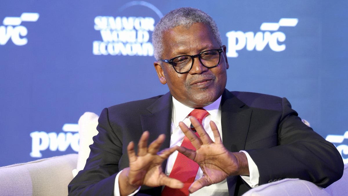 Africa’s richest man sets date to fully maximize his $20 billion refinery as he promises that those sharing in his fortune will earn in dollars
