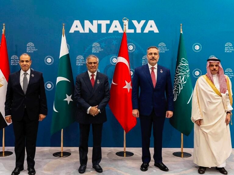 Saudi Arabia, Egypt, Pakistan and Türkiye demand end to Houthi attacks as deadly strikes hit Riyadh airport